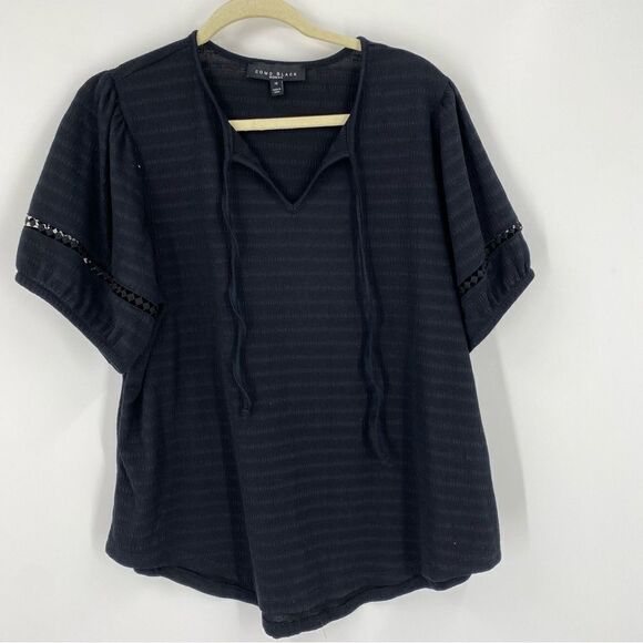 Como Black Women’s Slit V Neck Short Puffer Sleeve Blouse size 1X Black - Picture 1 of 3